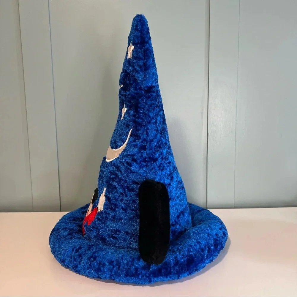 Disney Parks‎ Mickey Mouse Fleece Mouse Ears Embroidered Hat. Size Small.